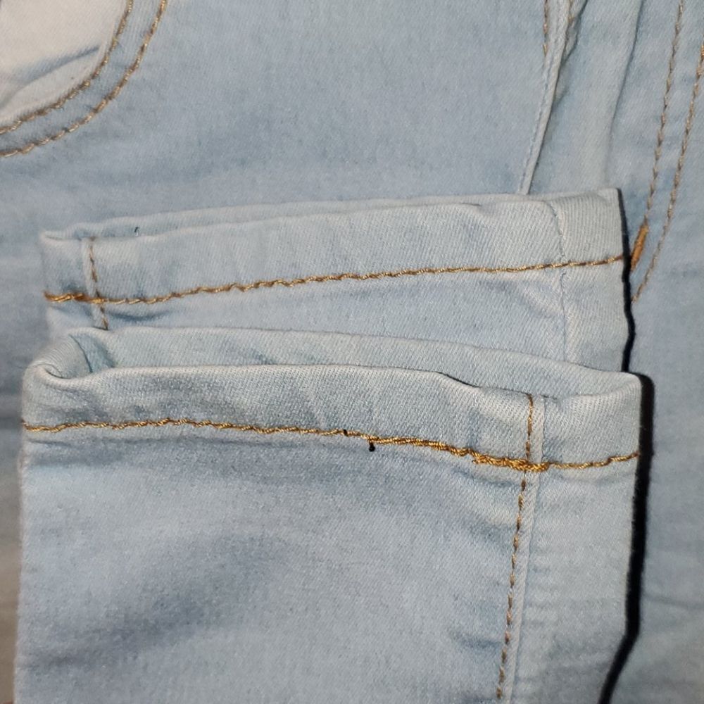VIP Stretch Jeans 1/2 - Picture 6 of 9